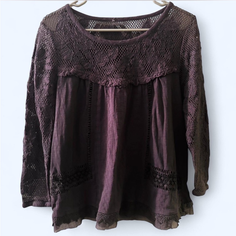 Elegant Lace Women's Top